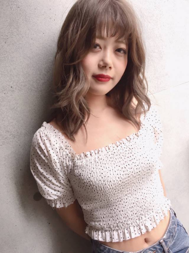 ヘアアレンジヘアスタイル  ダークトーン 黒髪 センターパート ギブソンタック ツイストアレンジ 無造作 おくれ毛 セミウェット 透明感 白T パーティーアレンジ ウエディング ブライダル 結婚式 二次会 クラシック drive for garden