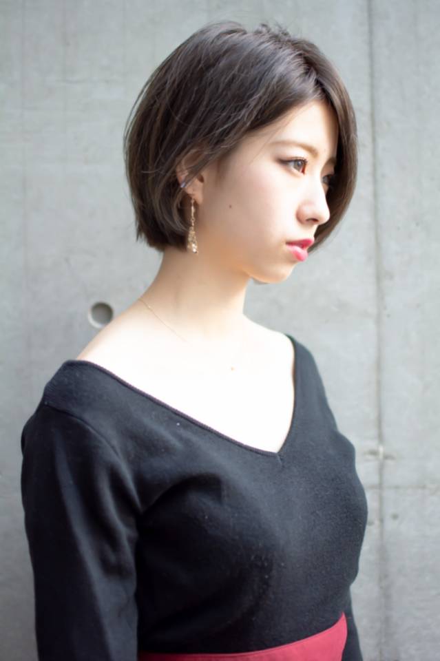 ミディアムヘアスタイル  HOULe 切りっぱなし 無造作 ピンクアッシュ ラズベリー ダークトーン 透明感カラー オーガニックカラー