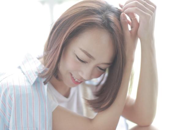 ボブヘアスタイル  #外国人風 #グレージュ グラデーションカラー #ショートバング #2018年ヘアスタイル sweet