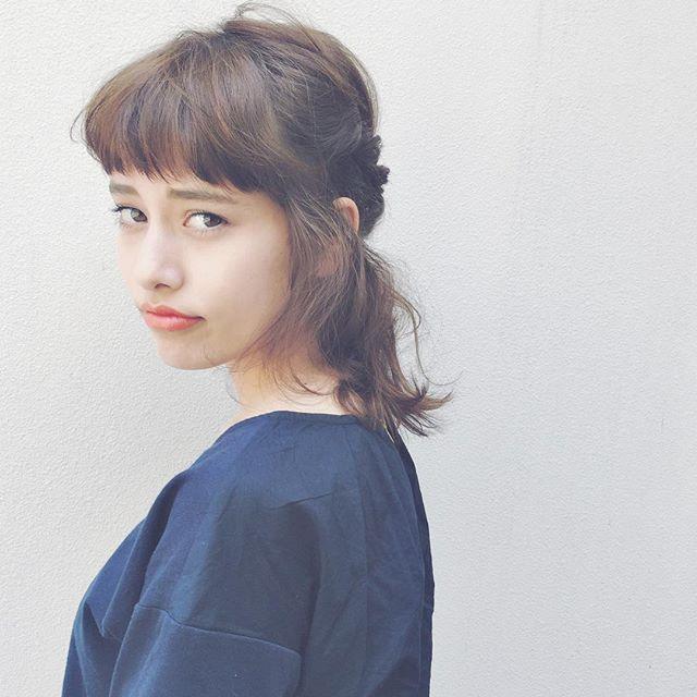 ヘアアレンジヘアスタイル  KHAKI