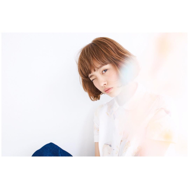 ロングヘアスタイル  La Rica うざバング シースルーバング 無造作 外国人風 ラフ 外ハネ アンニュイ ウェット 透明感 ウェーブ アッシュ ブリーチ ブルージュ グレージュカラー ブルージュカラー グラデーション 前髪 グレージュ ハイライト