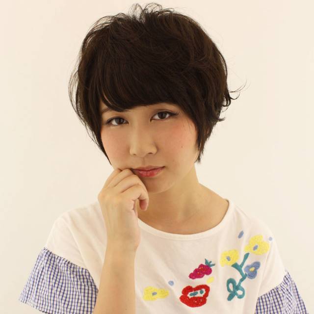セミロングヘアスタイル  keen