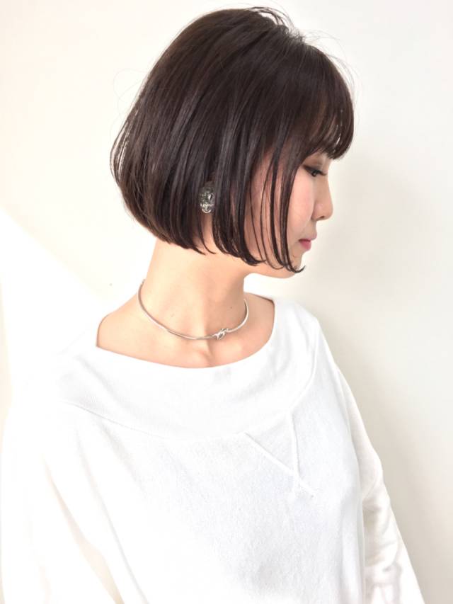 ボブヘアスタイル  ボブ ショートボブ ニュアンスボブ 透け感ボブ 大人ボブ 切りっぱなしボブ 前下がりボブ シースルーボブ ナチュラルボブ 透明感 アンニュイ ミニボブ 黒髪ボブ ラベンダーアッシュ ラベンダーカラー ウェット 色っぽヘア 色っぽショート
