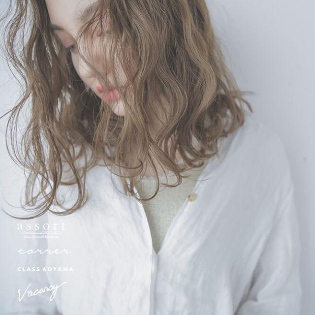ミディアムヘアスタイル  CORRER