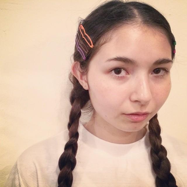 ヘアアレンジヘアスタイル  柳沼さとみ 三つ編み ピンアレンジ ナチュラル 透明感 ラフ 外国人風 FUDGE 大宮 Hygge