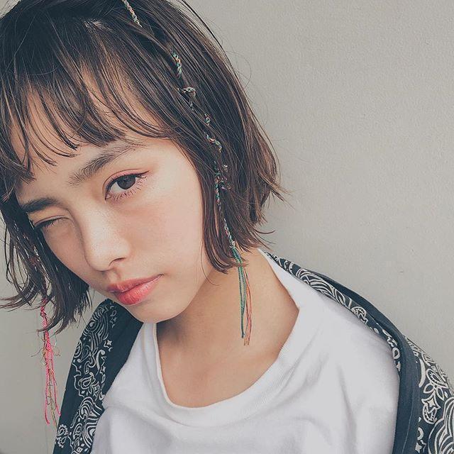 ボブヘアスタイル  THEATER ショートバング ショートボブ くせ毛風 透明感 パーマ デジタルパーマ