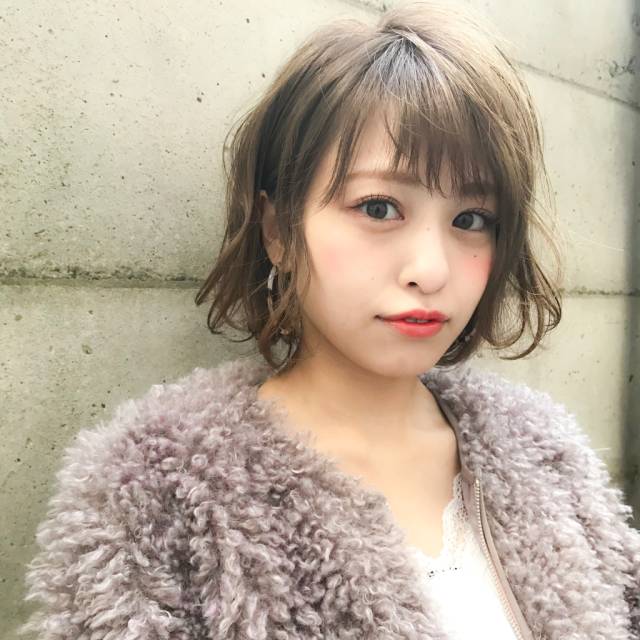 ボブヘアスタイル  BALLOON HAIR