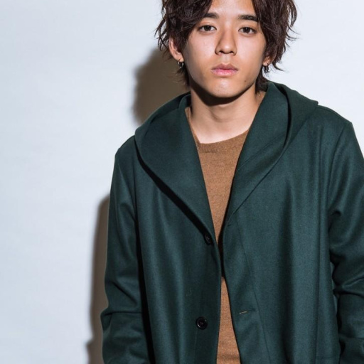 セミロングヘアスタイル  畑田萌 ウェーブ 耳かけ かきあげバング 代官山 外国人風 中目黒 roma