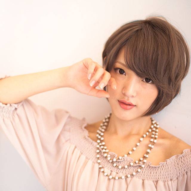 ヘアアレンジヘアスタイル  ミディアムアレンジ くるりんぱ パール パーティーアレンジ ウエディング ブライダル 結婚式 二次会