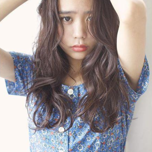 黒髪ではないんです。透明感にこだわりたい人の「暗髪カタログ」♡