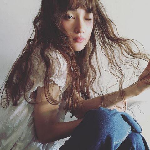 ロングヘアスタイル  salon dakota
