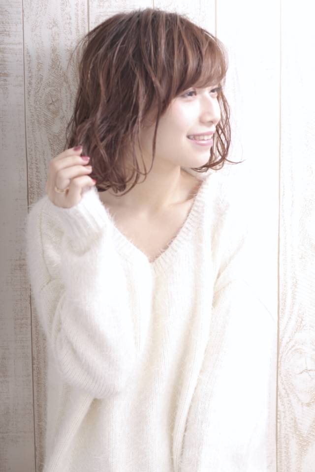ボブヘアスタイル  BALLOON HAIR