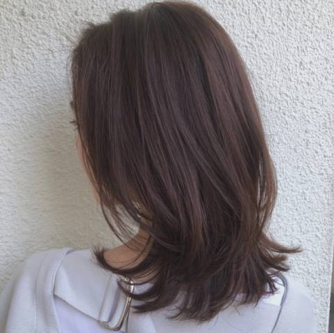 ミディアムヘアスタイル  HOULe 透明感カラー 透明感 ベージュ ベージュカラー ラベンダーベージュ