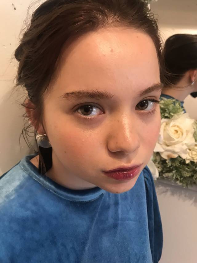 ロングヘアスタイル  柳沼さとみ くせ毛 外国人風 透明感 ラフ ナチュラル めがね 大宮 Hygge