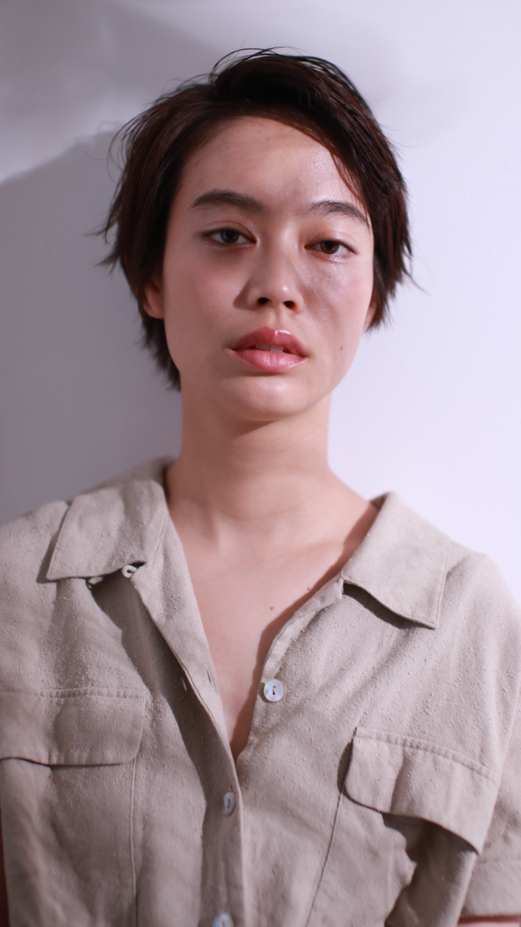 ショートヘアスタイル  FELICITA ひばりヶ丘 FELICITA ひばりヶ丘 ジェンダーレス ジェンダーレスショート たちあげバング かきあげバング ウエット バーム アンニュイショート アンニュイ ニュアンス ニュアンスショート ニュアンスカラー 古着屋 シャツ 古着 ビンテージ