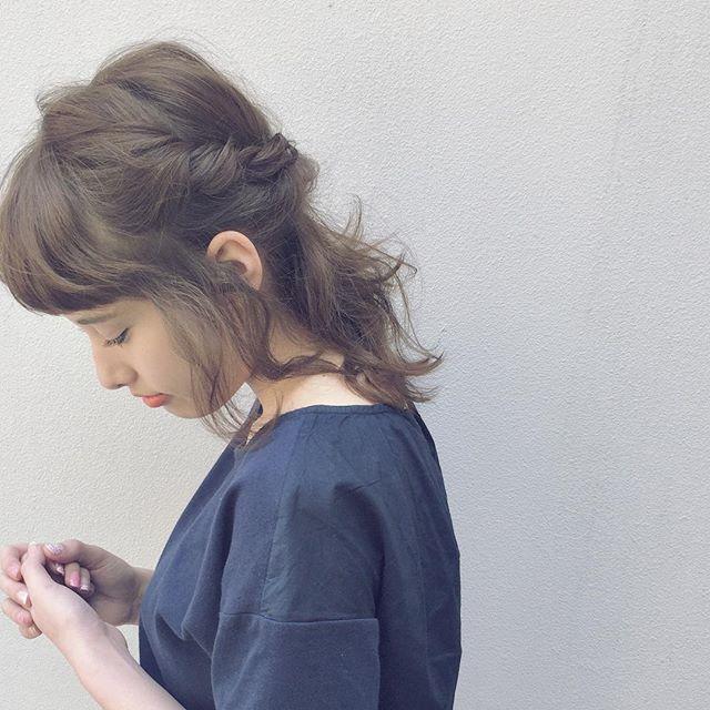 ヘアアレンジヘアスタイル  KHAKI
