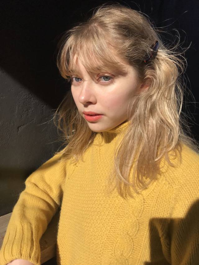 ボブヘアスタイル  渡部賢治 スカーフアレンジ コケティッシュ 外国人風 ブラウス 立川 BURNEY FIELDS
