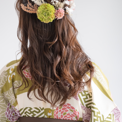 ヘアアレンジヘアスタイル  ヘアーサロン　Loufreasy（ラフリジー） 袴 卒業式 ヘアアレンジ ヘアセット ハーフアップ ダウンスタイル ダウンアレンジ アップスタイル 和装 和装ヘア セミロング ロングアレンジ ミディアムアレンジ ミディアムヘアアレンジ 成人式 振袖 ロングヘア