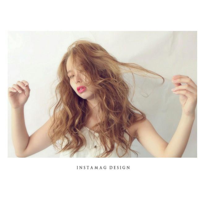 ショートヘアスタイル  ハイトーン たちあげバング モテ クール モード BAROQUE