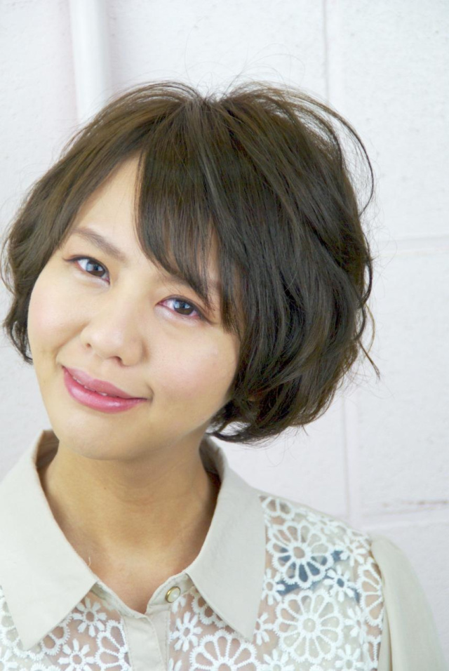 ショートヘアスタイル  ふんわりパーマ 大人可愛い 簡単スタイリング ginza SASHU