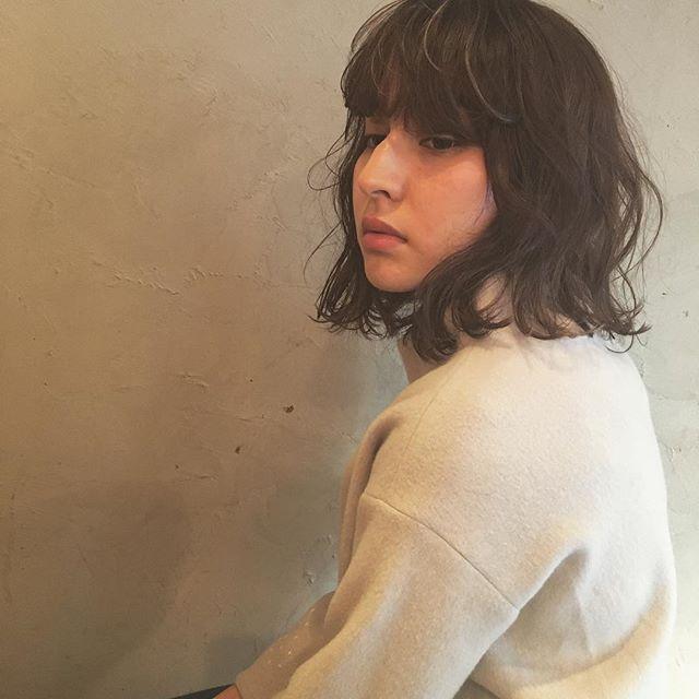ロングヘアスタイル  LOAVE AOYAMA