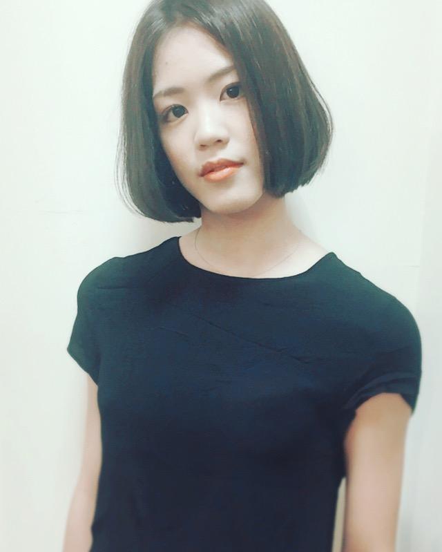 ショートヘアスタイル  Neolive & 渋谷店 外国人風カラー