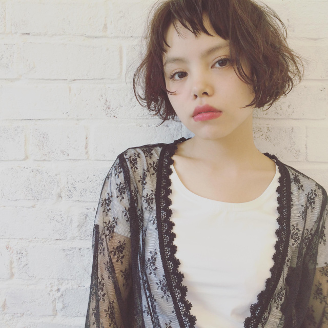 ボブヘアスタイル  切りっぱなし ボブ ショートボブ ショートバング 束感 束感前髪 パーマ パーマスタイル ボブパーマ ウエット セミウエット GARDEN omotesando