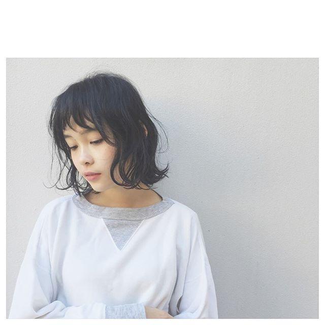ボブヘアスタイル  KHAKI