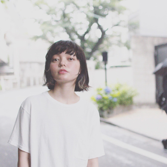 ボブヘアスタイル  ボブ ワンカール ショートボブ シースルーバング シースルーボブ ナチュラル フェミニン おフェロ 色気 かわいい 大人可愛い 束感 束感前髪 透明感 抜け感 ベージュ グレー グレージュ